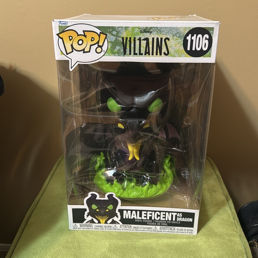 Funko Pop Jumbo: Villains - Maleficent Dragon - Picture 5 of 10